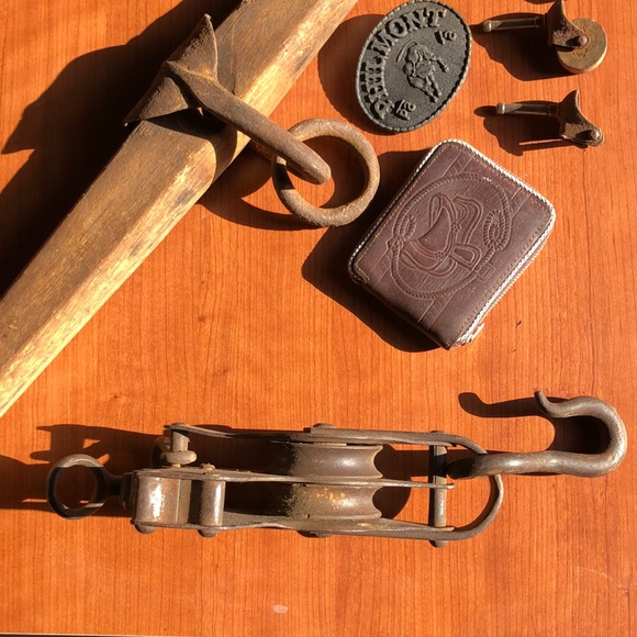 Antique Country/Western Lot-Wallet, Pulley, Horse Bridle Old Wood Factory Wheels - Picture 9 of 9